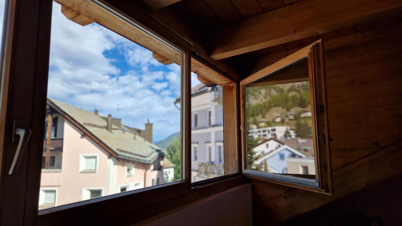 Bed and Breakfast Weisses Kreuz - Crusch Alva Samedan Zewnętrze zdjęcie