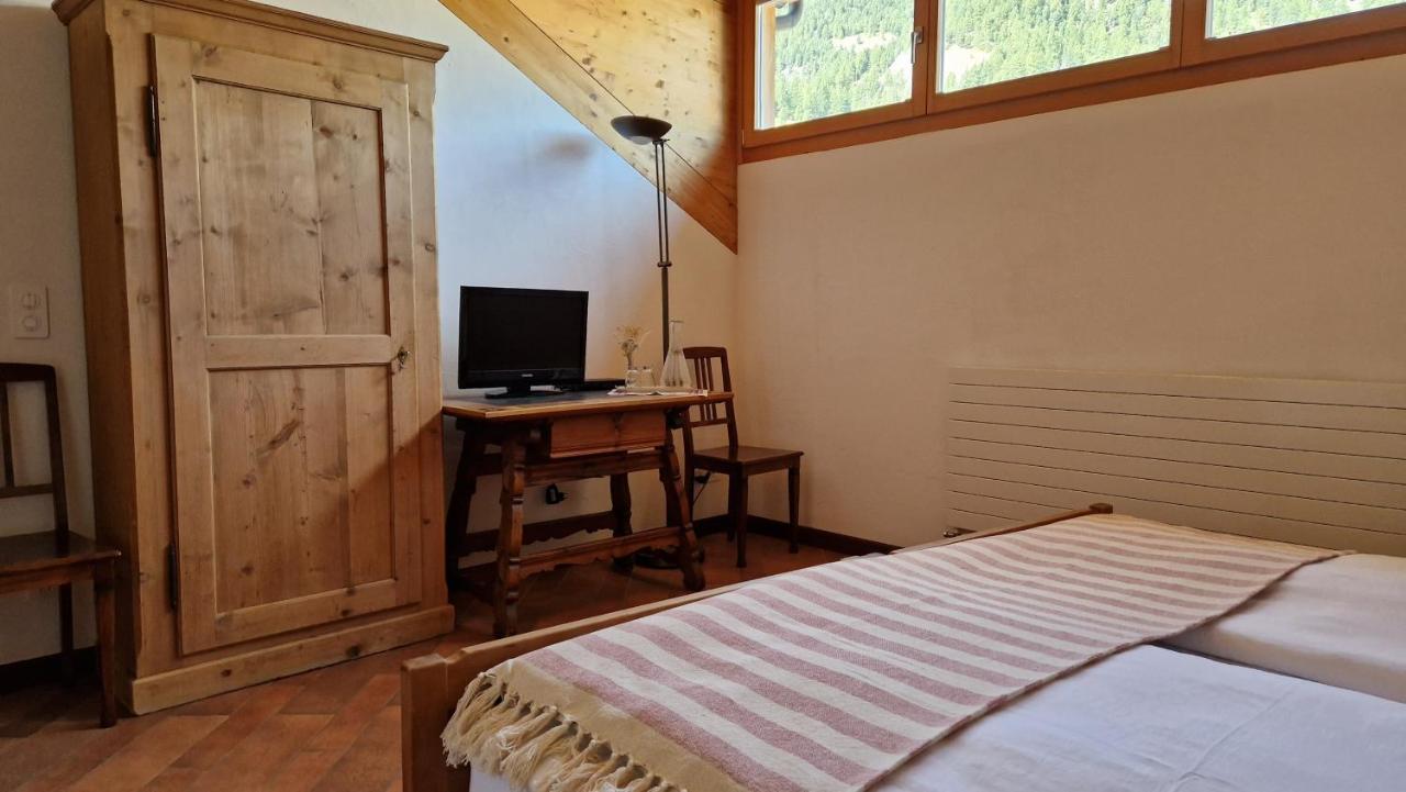 Bed and Breakfast Weisses Kreuz - Crusch Alva Samedan Zewnętrze zdjęcie