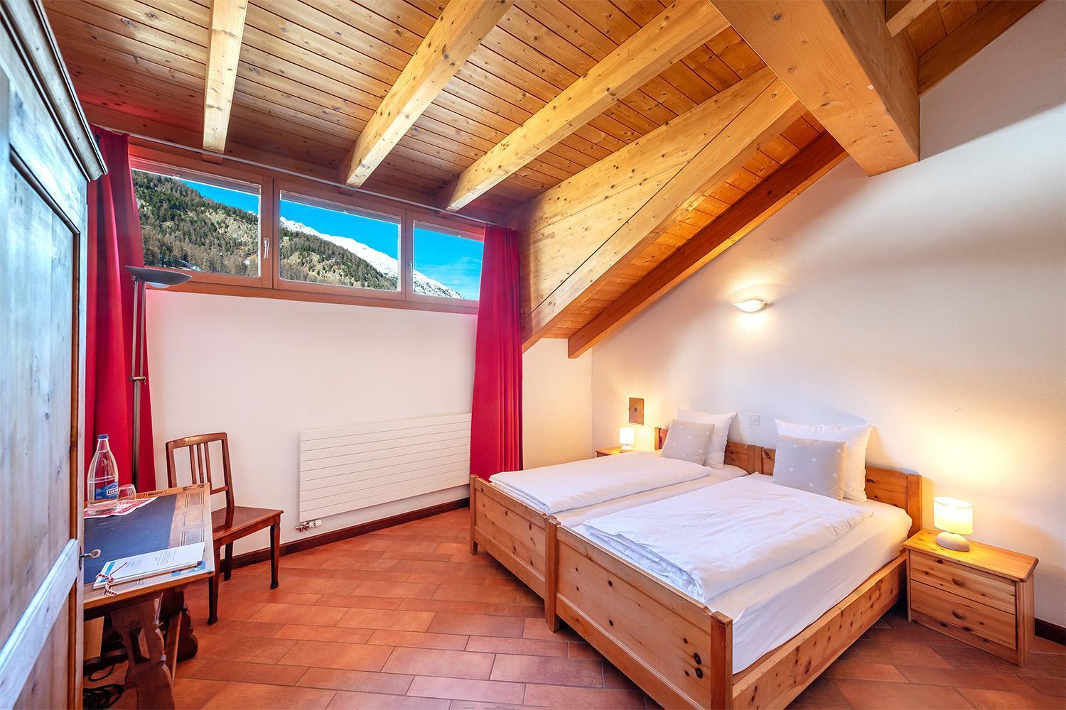 Bed and Breakfast Weisses Kreuz - Crusch Alva Samedan Zewnętrze zdjęcie